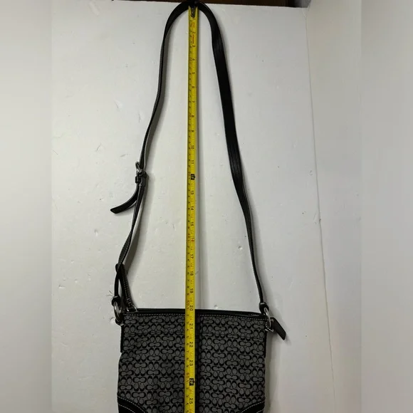 Coach Soho Signature Mini C Jacquard/Leather Crossbody Swingpack Bag Black Y2K - Picture 8 of 12